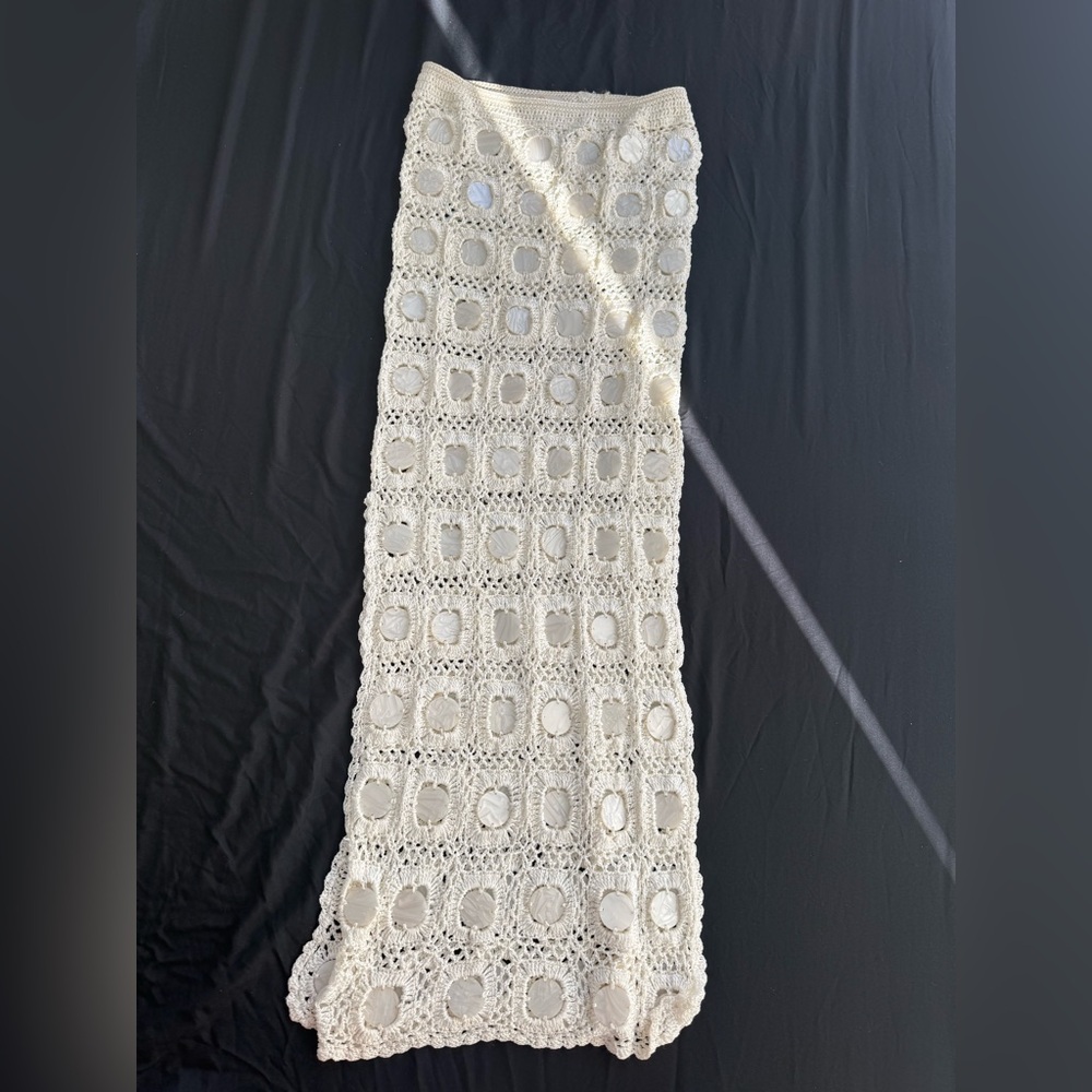 Alix Pinho Elegant Cream Crochet Maxi Skirt NWOT